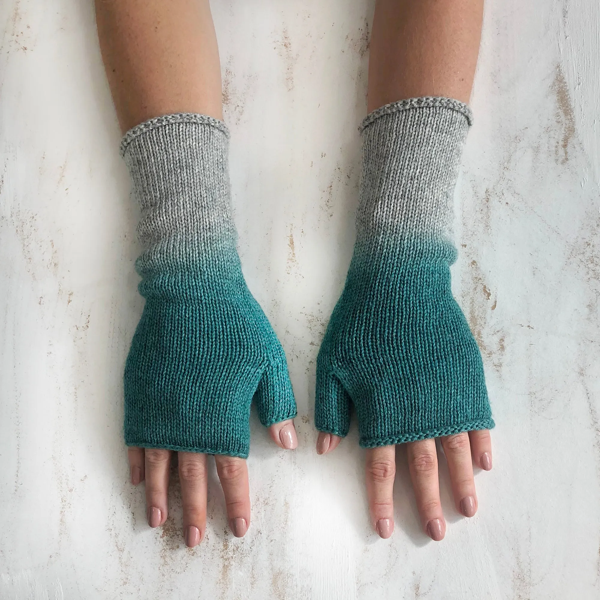 CHAYA Dipdye Luxury Merino Wristwarmers (WS)