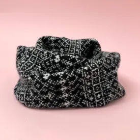 Fair Isle Snood. Black and white.